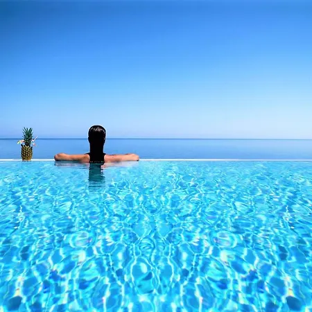 Elexus Hotel & Resort & Spa & Casino קיירניה