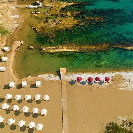 Elexus Hotel & Resort & Spa & Casino מלון קיירניה