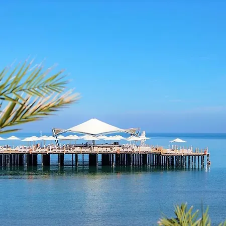 מלון Elexus Hotel & Resort & Spa & Casino קיירניה