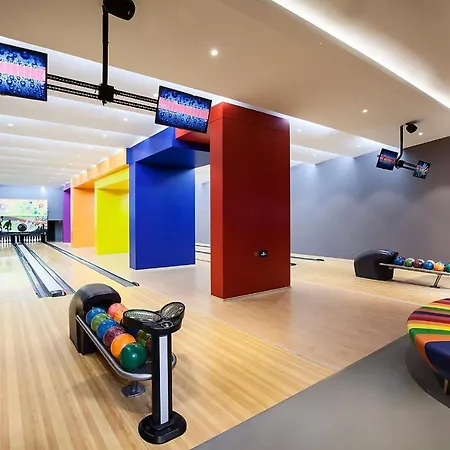 Elexus Hotel & Resort & Spa & Casino מלון קיירניה