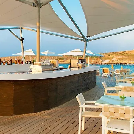 Elexus Hotel & Resort & Spa & Casino מלון 5*