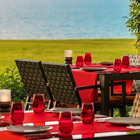 Elexus Hotel & Resort & Spa & Casino קיירניה