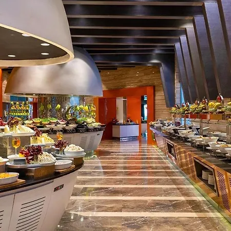 Elexus Hotel & Resort & Spa & Casino מלון 5*