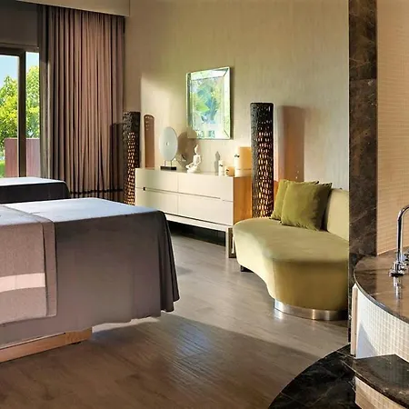 Elexus Hotel & Resort & Spa & Casino Hotell